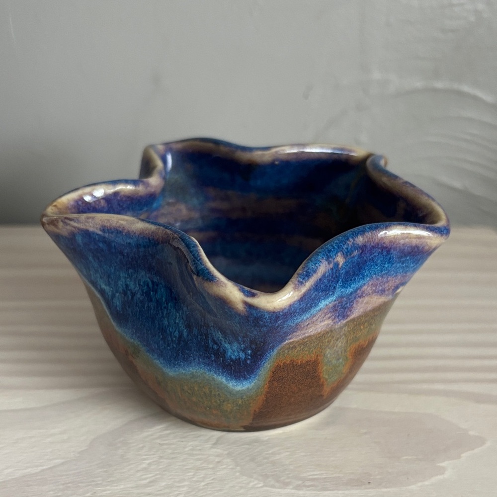 Studio Pottery Blue and Brown Pinch Pottery Trinket Dish/Bowl